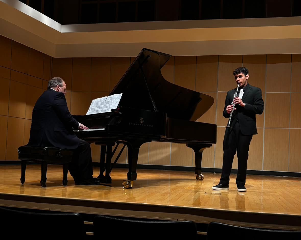 Daniel Espinoza performing on clarinet