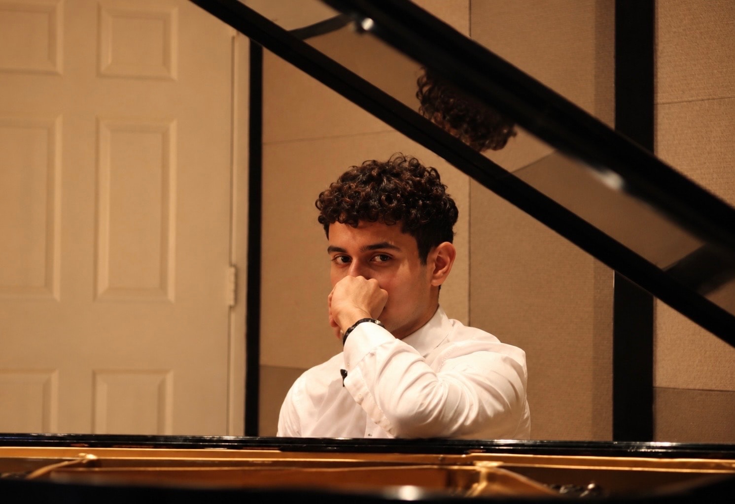Daniel Espinoza clarinet performance